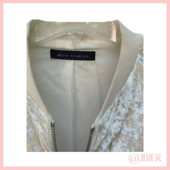 Ecru Studios Velvet Bomber Jacket - Picture 4 of 5